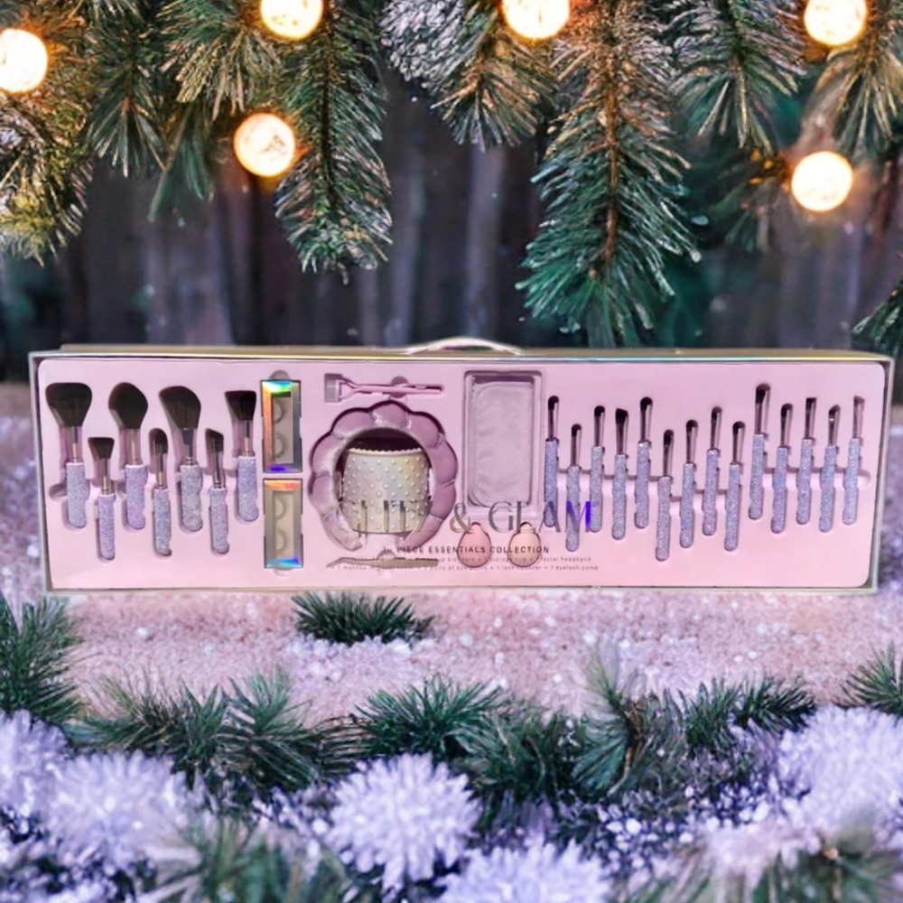 Bling/Pearl Mega Glitz & Glam 30pc Essentials Collection Brush Set